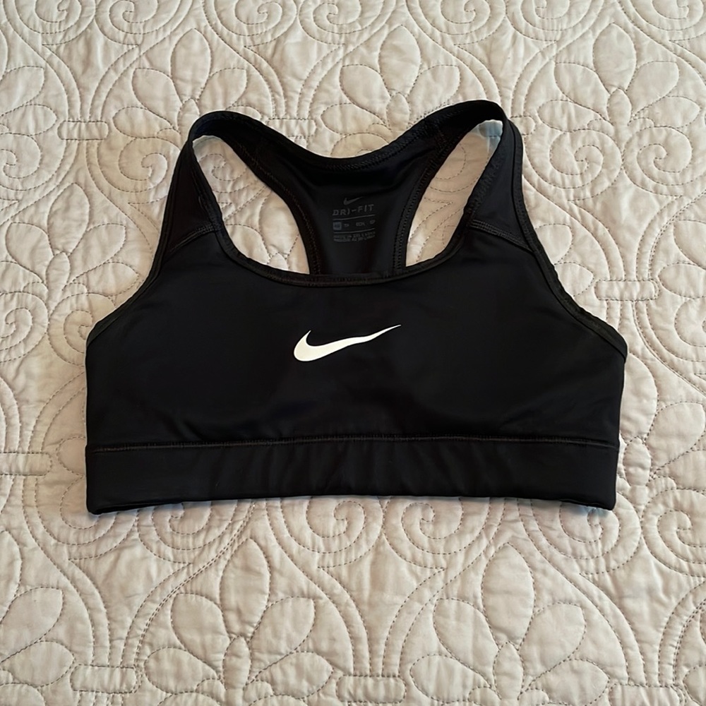 XS black Nike sports bra.